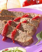 Pain de caviar d&rsquo;aubergines et son coulis de tomates