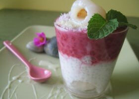 Perles du japon à la noix de coco et au litchi sauce à la framboise