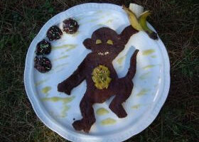 Gâteau au chocolat en forme de singe