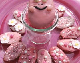 Petites génoises roses