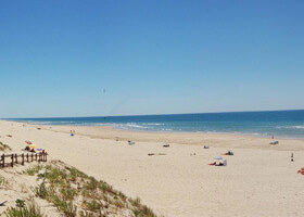 5 spots pour bronzer nue cet été !