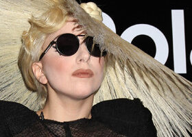 Un Polaroid signé Lady Gaga !