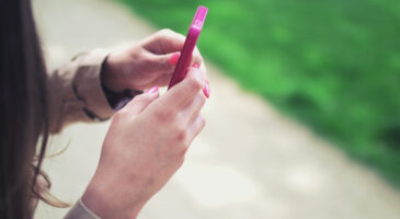 Quand on attend que son nom s&rsquo;affiche sur son téléphone