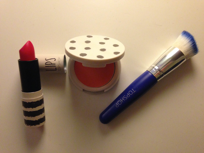 Que vaut le maquillage Topshop ?