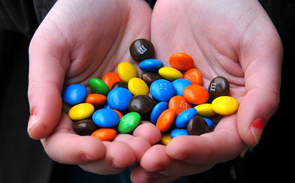 Quelle-est-la-couleur-la-plus-toxique-des-M-Ms