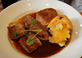 Roast-beef à la sauce de légumes et brandy (pour 4 personnes)