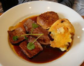 Roast-beef à la sauce de légumes et brandy (pour 4 personnes)