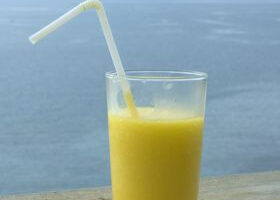 Smoothie à l&rsquo;abricot et au lait d&rsquo;amandes