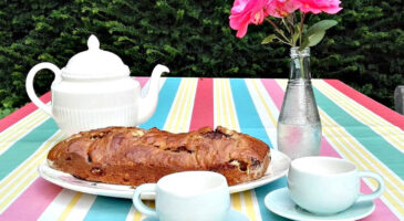 Summer banana-bread