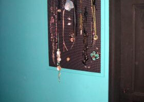 Tableau accroche bijoux