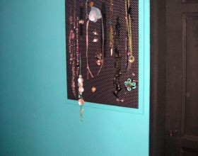 Tableau accroche bijoux