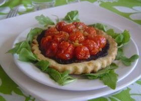 Tarte aux tomates confites