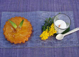 Tatin d&rsquo;ananas et son émulsion à la noix de coco