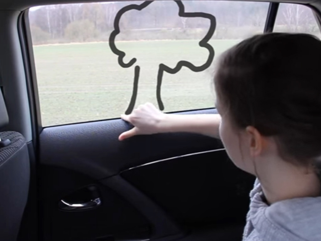 Toyota réinvente les vitres des voitures du futur !