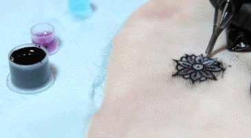 Un tatouage qui joue le rôle d’un médecin, c’est possible ?