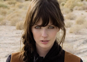 Valentine Gauthier fait le tour du monde pour Chattawak !