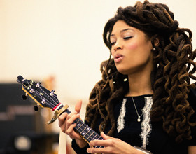Session live : Valerie June, « Rollin&rsquo; and Tumblin' »