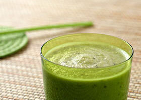 Velouté de concombre et avocat