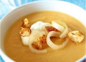 Velout&eacute; de panais et de rutabaga, cro&ucirc;tons &eacute;pic&eacute;s