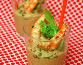 Verrines pois chiches et crevettes poêlées