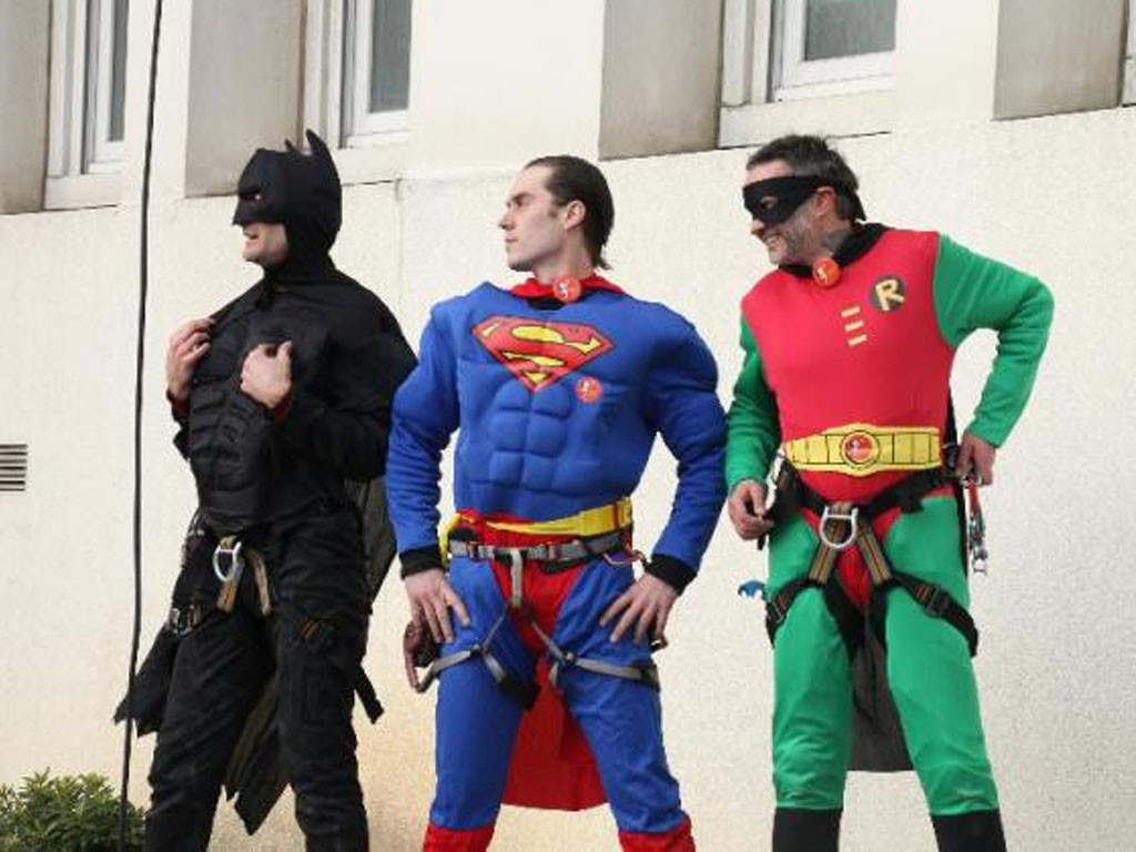 Vol de super héros au-dessus de Nantes !