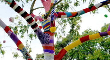 Yarn Bombing, le nouveau street art
