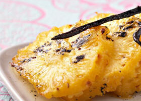 Ananas rôti à la vanille