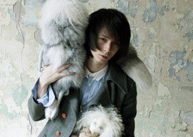 Andrew Yang et ses poupées « haute couture » aux Galeries Lafayette !