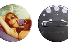 Playbutton, mon badge vintage musical
