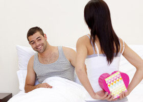 Ce que votre cadeau de Saint-Valentin révèle de vos intentions…