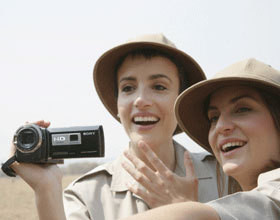 Le 1er caméscope avec projecteur intégré !