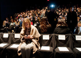 Petit guide d&rsquo;une fille normale pour être à l&rsquo;aise pendant la Fashion Week