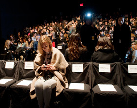 Petit guide d&rsquo;une fille normale pour être à l&rsquo;aise pendant la Fashion Week