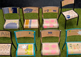 Mini chaises bavardes pour enfants sages !