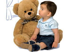 Jolies chaussures cherchent petits petons