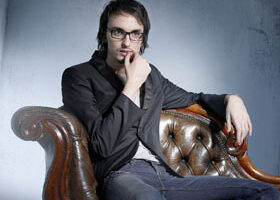 Christophe Willem squatte Paris !