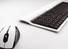 Jolies souris et claviers à croquer