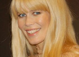 Elle est sur tous les fronts !