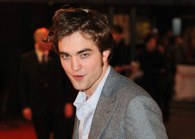 Robert Pattinson sera finalement avec Keira Knightley !