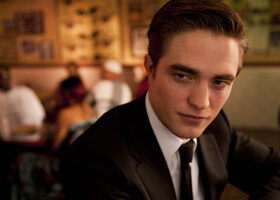 Robert Pattinson dans Cosmopolis de Cronenberg, détonnant !