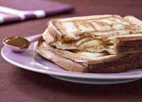Croque pomme à la confiture de lait