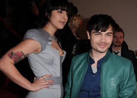 Suivez Lilly Wood & The Prick au défilé Castelbajac !