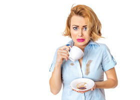 Astuces « C&rsquo;est du propre ! » : comment enlever une tache sur de la soie ?