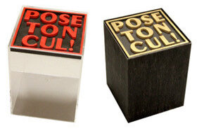 « Pose ton cul » sur des uvres d&rsquo;art design