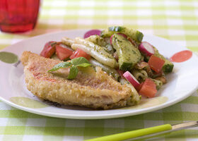 Filet de rouget croustillant et sa salade de pâtes au pesto