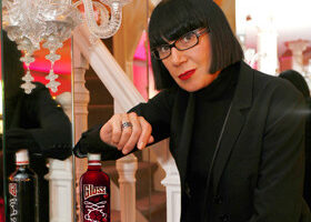 Gloss passe le corset !