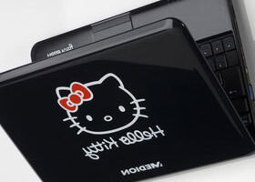 Je VEUX un Akoya Mini Hello Kitty !