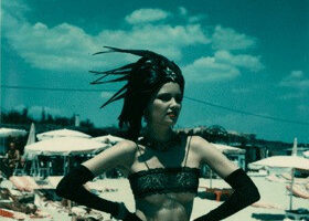 Le photographe Helmut Newton nous dévoile ses polaroids !