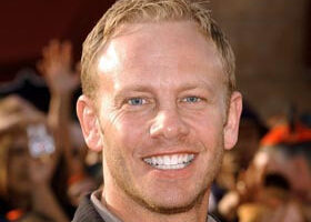 Ian Ziering est un homme marié !