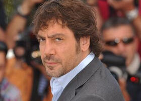 Javier Bardem, spanish rockstar dans « Glee »